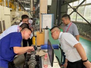 专家下基层，服务在大英