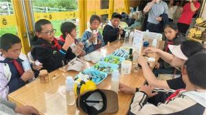 理塘蜜蜂科技小院：深耕科普惠民 点亮“高城”少年梦