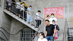 岳池县：实景演练科普消防知识 筑牢企业安全生产防线