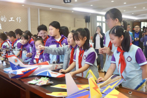 顺庆区：弘扬科学家精神 共筑航天强国梦