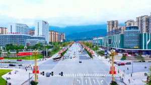 云管灯上线！邻水县路灯有了“智慧大脑”