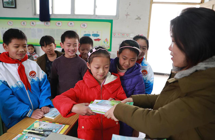 民工子女入学“零障碍”1.jpg 民工子女入学“零障碍”1.jpg
