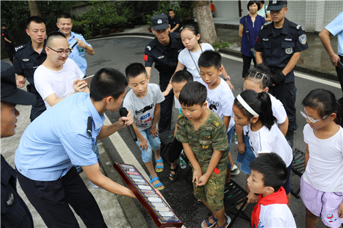 20180806B6_副本.jpg 20180806B6_副本.jpg