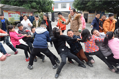 西龙小学开展乡村少年宫体育节活动