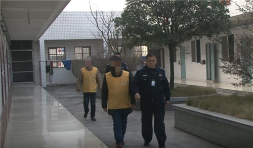 私自倒卖渣土倒场票受严惩