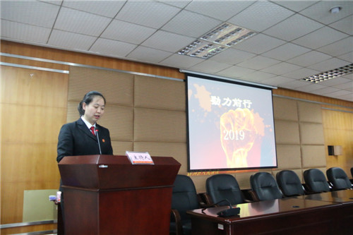 主持人_副本.jpg 主持人_副本.jpg