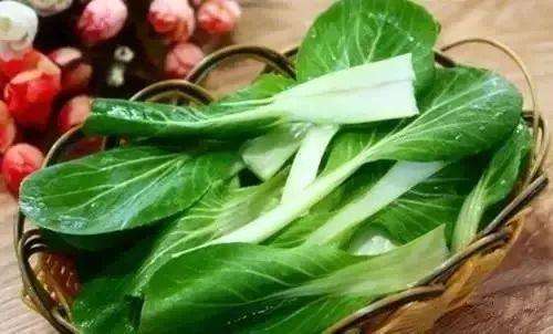 油菜冬季长势过旺，春季该如何管理？