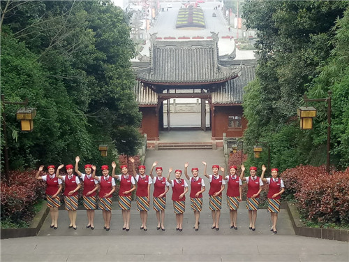 准空姐们携手共登大雅之堂.jpg