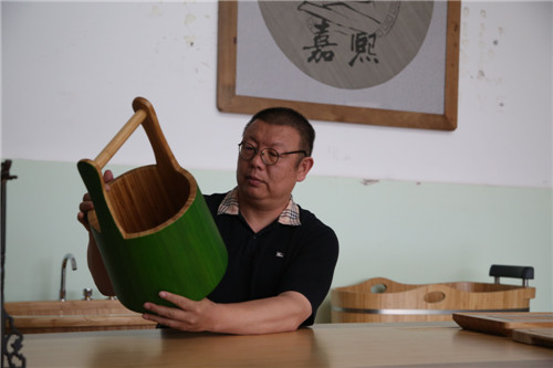 “青神造”绿色竹桶 世园会上放光彩