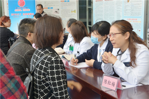 广安市人民医院开展2019年“世界哮喘日”义诊宣教活动