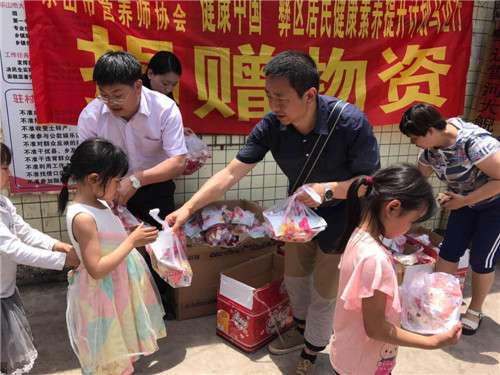 税杰：把真情洒在扶贫路上
