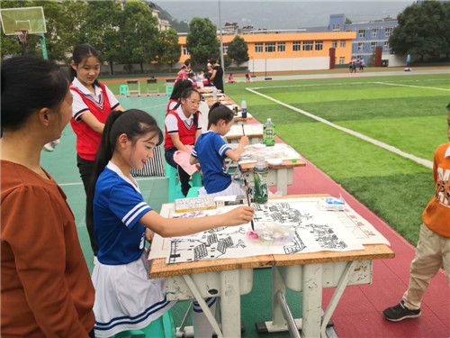 东榆镇小学举办“师生气质 学校记忆”经典文化主题活动