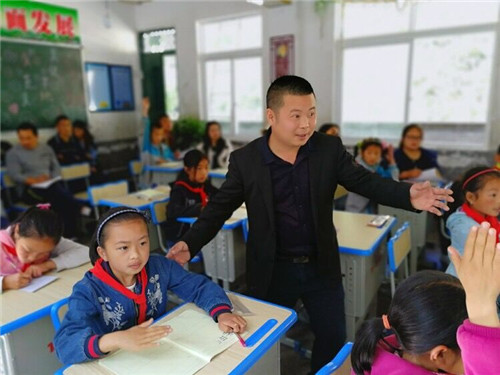 宋鹏老师送教现场.jpg