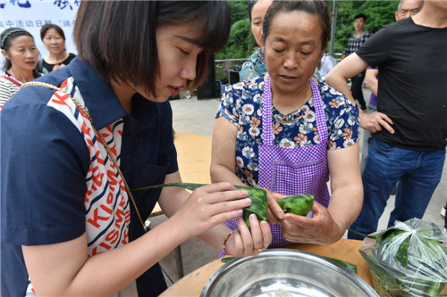 眉山市丹棱县顺龙乡举办端午民俗文化节