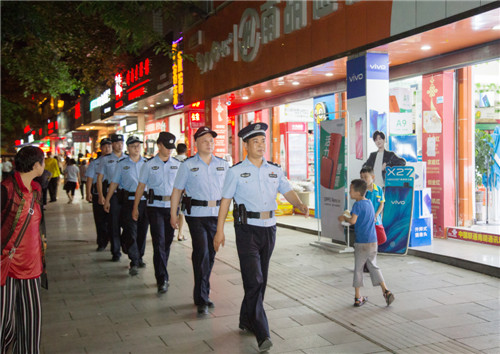 广安区警方开展高考前期社会集中清查行动
