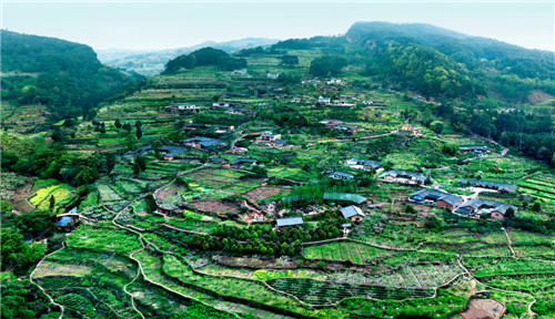 11《幸福古村》李霄18180768539.jpg