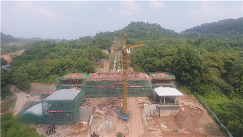 西山门正在修建.jpg