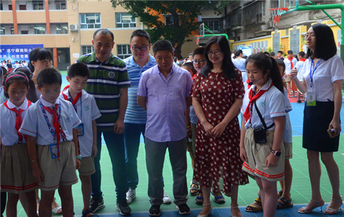 遂宁顺南街小学举办“智创未来”首届机器人创意竞赛