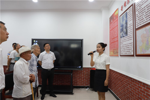 凝听讲解——了解西山红军起义历史.jpg