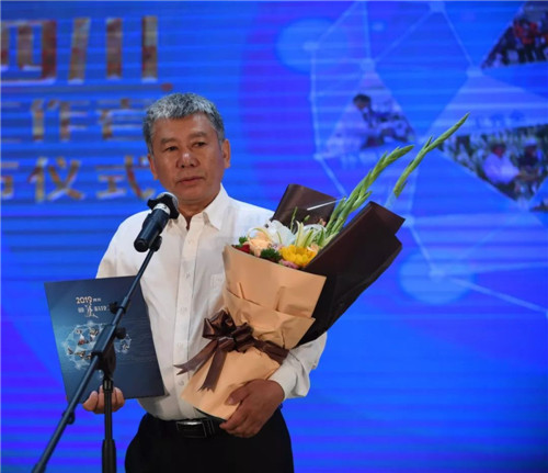 26EDB1B6C5327E98DBAC318932BE6057_副本.jpg