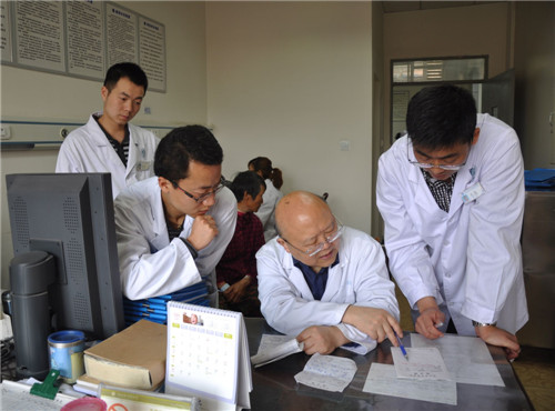 汤一新：中华医学的传承与创新者