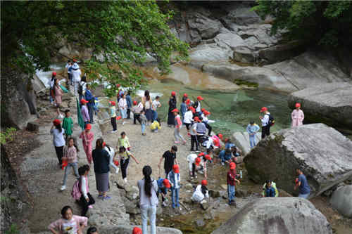 探密光雾山 (1).jpg