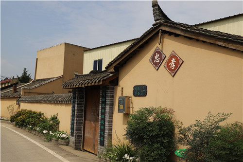独具彭山“忠孝”文化的乡村建筑。.jpg