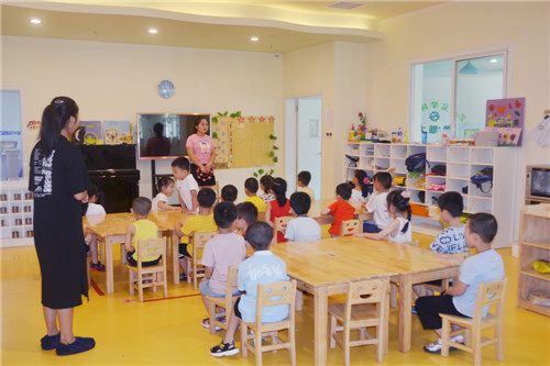 四川大学华西广安医院开展2019年暑期托管班活动