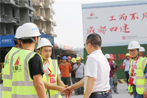 图为送清凉现场.jpg