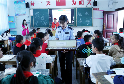 广安区：禁毒防毒教育从娃娃抓起
