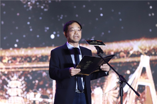 活动评委会主任、中国科学院院士武向平代表评委会作评审工作报告.jpg