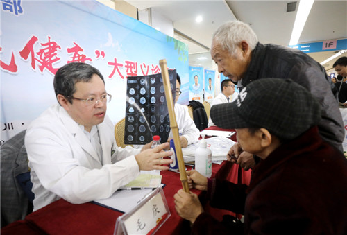 广安市人民医院与川大华西医院、川北医学院附属医院开展“不忘初心·护民健康”党建共建活动