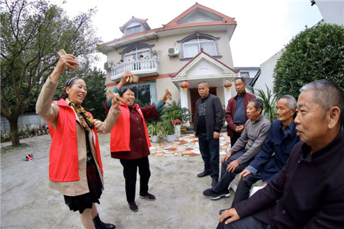 青神县：敞开大门办教育，把“初心”深入“人心”
