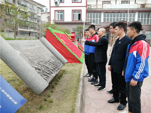 图片2.jpg 图片2.jpg