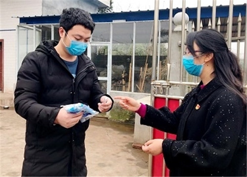 仁寿：党旗在抗疫一线高高飘扬!