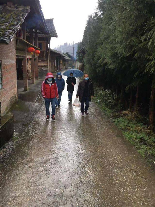 隔离不隔情 订单服务送上门