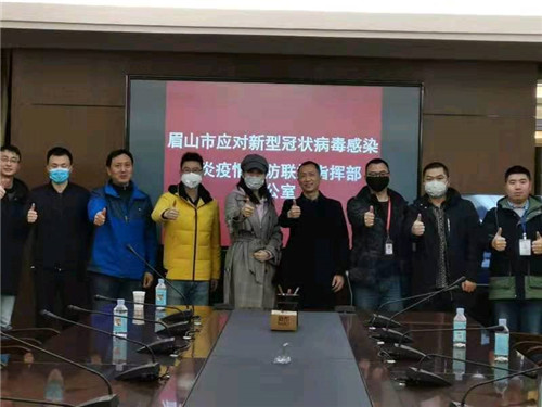 全市临时疫情视频指挥系统建设任务现场.jpg