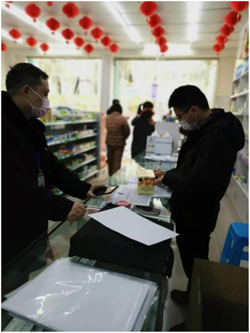 广安区市场监管局查获一批问题口罩