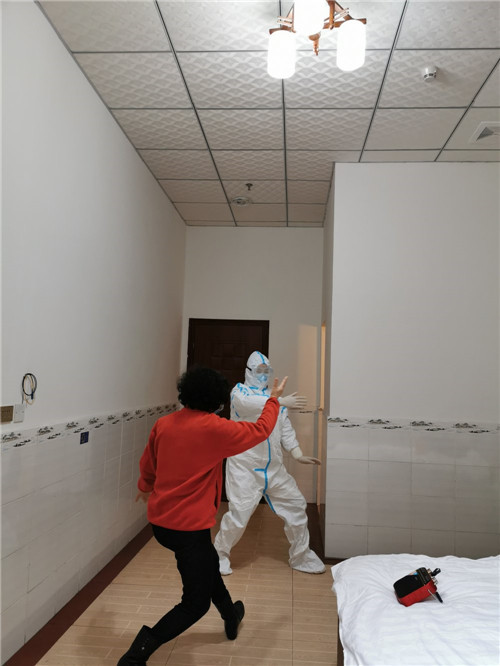 练太极.jpg 练太极.jpg