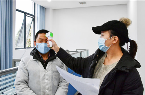 企业怎样安全有序复工复产？官盛新区管委会这样做