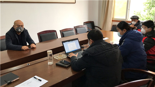该局房管所与街道、社区对小区物业进行整改约谈.jpg