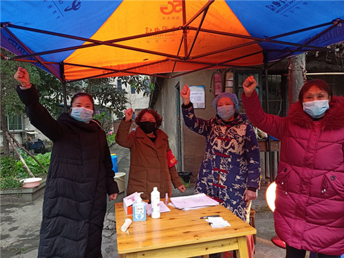 “你们打前线，小事我们做！”