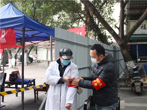 战疫情，一支市场监管队伍在逆行
