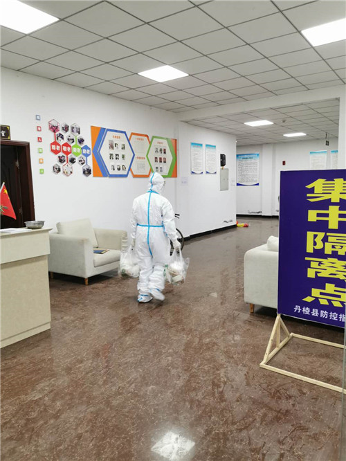 孙雪莲：“病毒无情，但大家团结一心的情谊却是暖暖的”