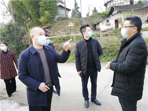 岳池县：建立红黑纪实研判机制“疫”线考量村（社区）干部