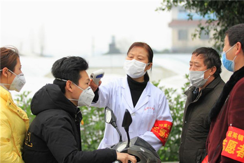 科学防控新冠肺炎，冠英镇在行动