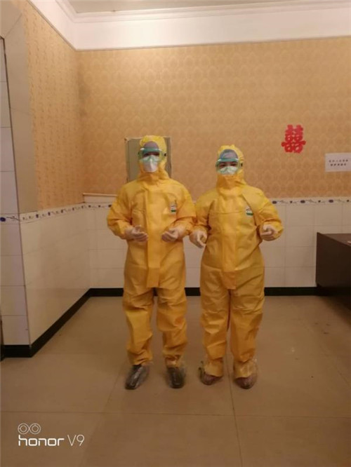 在笃定坚守中闪光