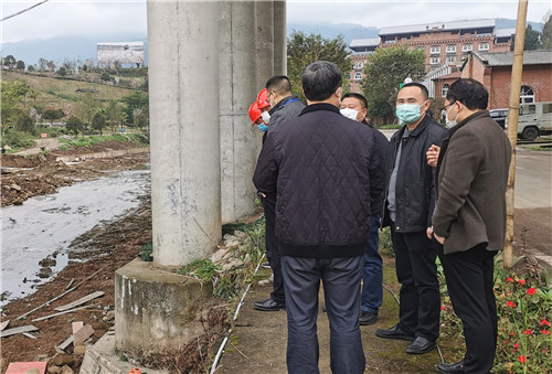 图为柑子镇缪氏庄园防洪治理工程现场.jpg