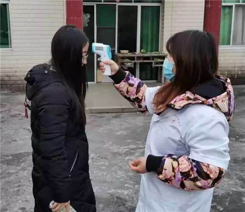 刘爱玉.jpg