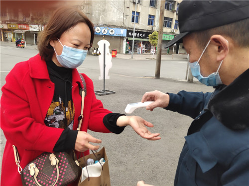 鹏利小学“爱国卫生运动”助力防疫防控